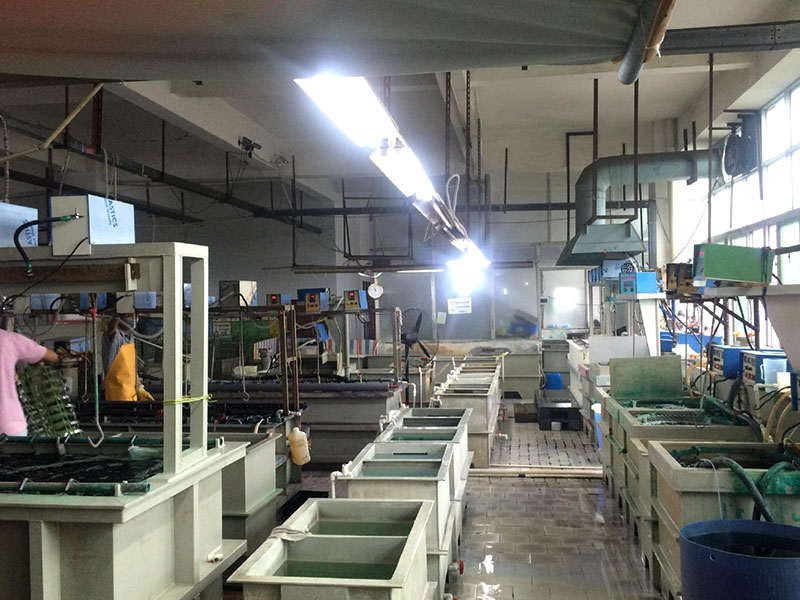 为何要关停小五金加工厂?